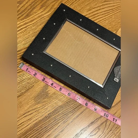 Harley-Davidson® 5 x 7 Black Resin Tabletop Photo Frame Bar & Shield Logo - Picture 7 of 12